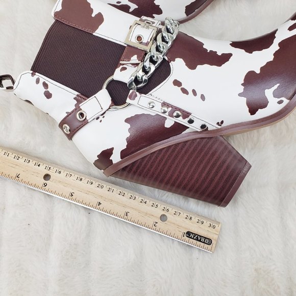 Demitri Brown White Cow Print Western Cowgirl Pull On Ankle Boot - Picture 13 of 13